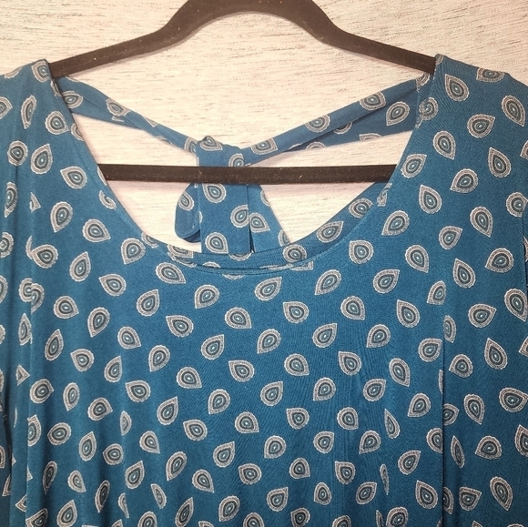 Michael Kors Blouse Tie in back Long Sleeves XL  Blue Pattern soft - Picture 3 of 11